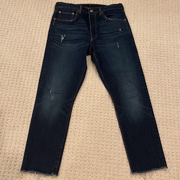 COPY - Levis 501 with minimal distressing, size 30 x 30. - Picture 6 of 15